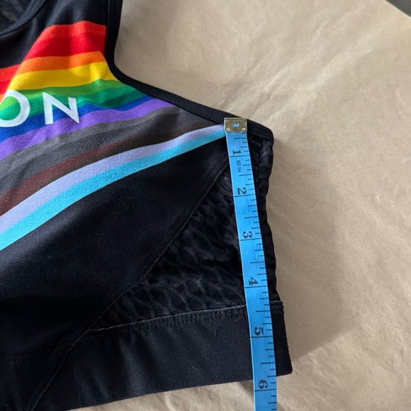 NWT Peloton Sports Bra High Neck Pride Flag Black Rainbow Size Medium - Picture 15 of 16